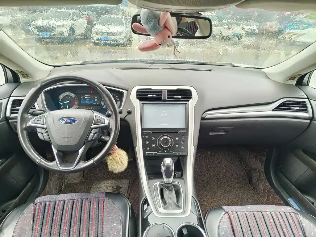 Ford Mondeo — миниатюра 6