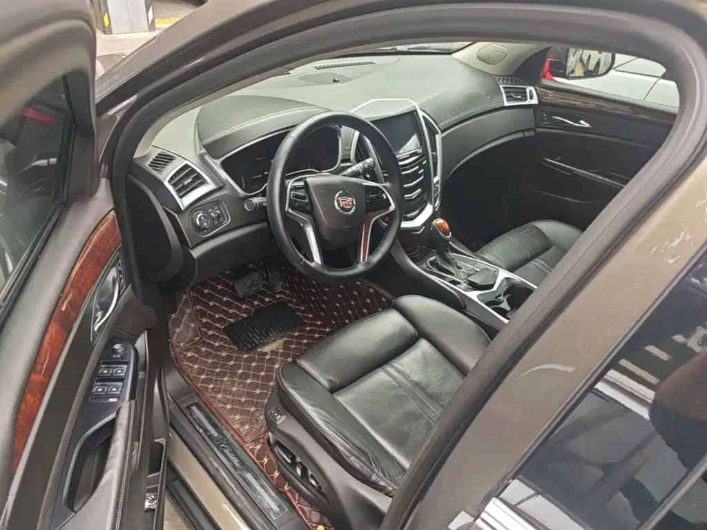 Cadillac SRX — миниатюра 16