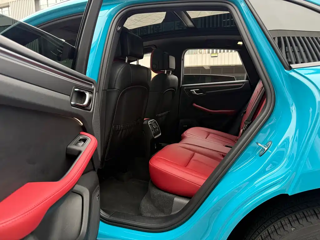 Porsche Macan — миниатюра 23