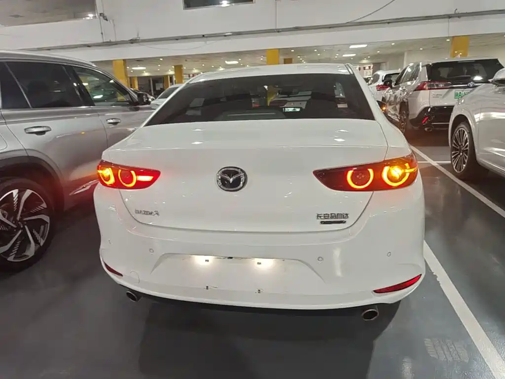 Mazda 3 Axela — миниатюра 6