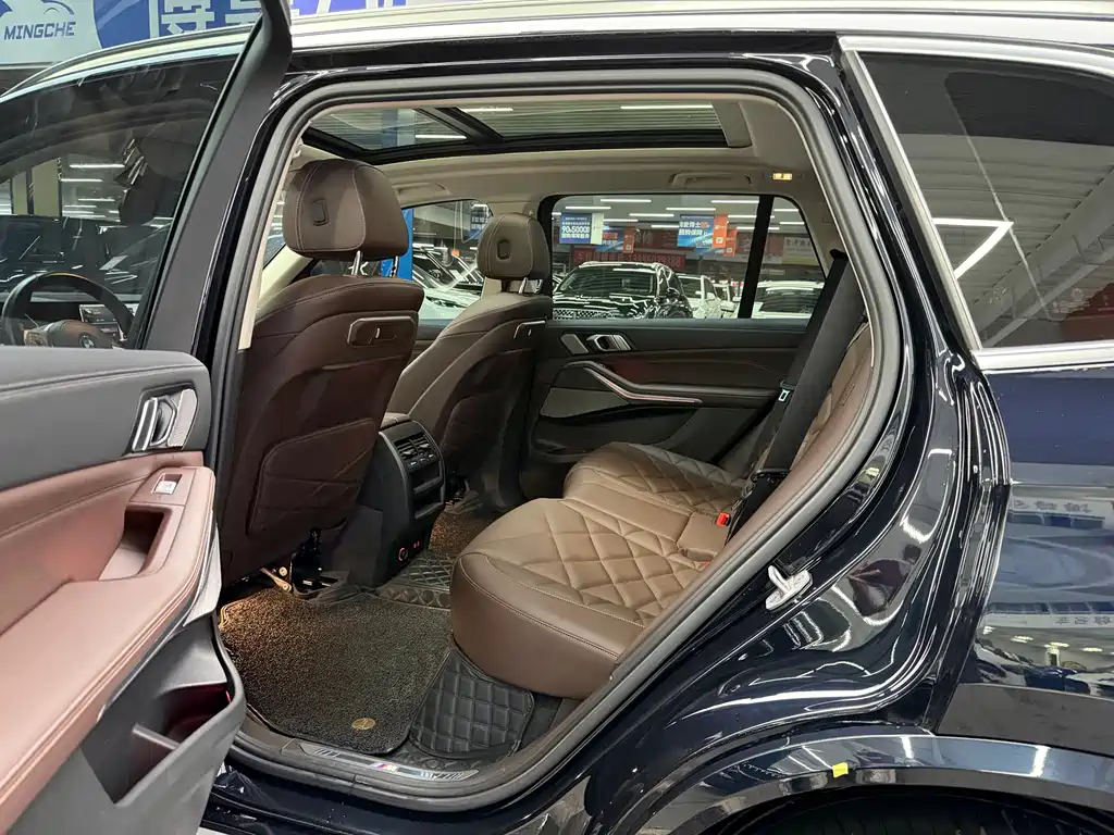 BMW X5 — миниатюра 11
