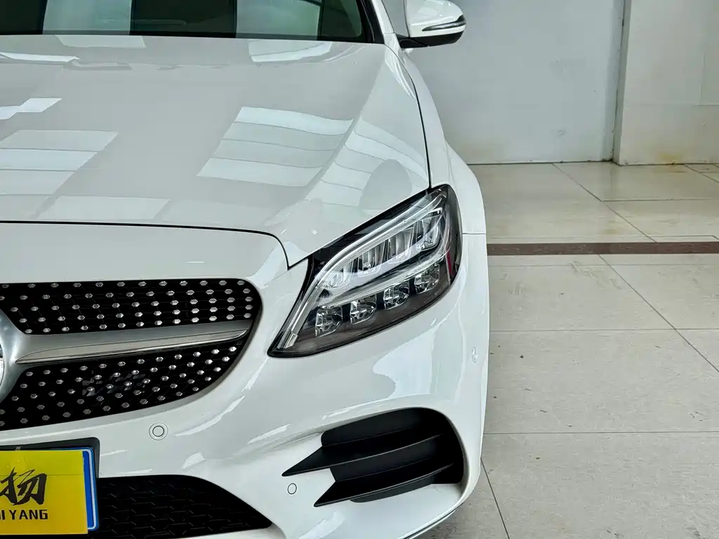 Mercedes-Benz C-Class — миниатюра 4