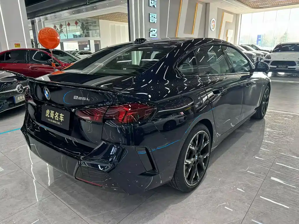 BMW 2 Series 2 2025 225L M Sport