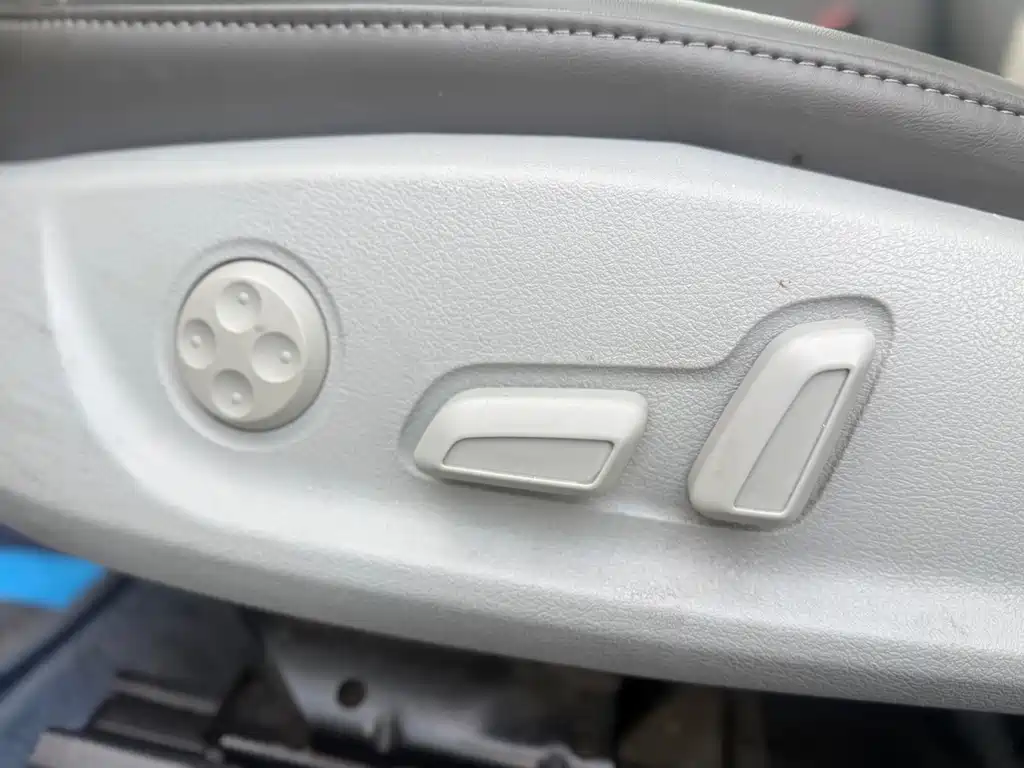 Audi A4L — миниатюра 19