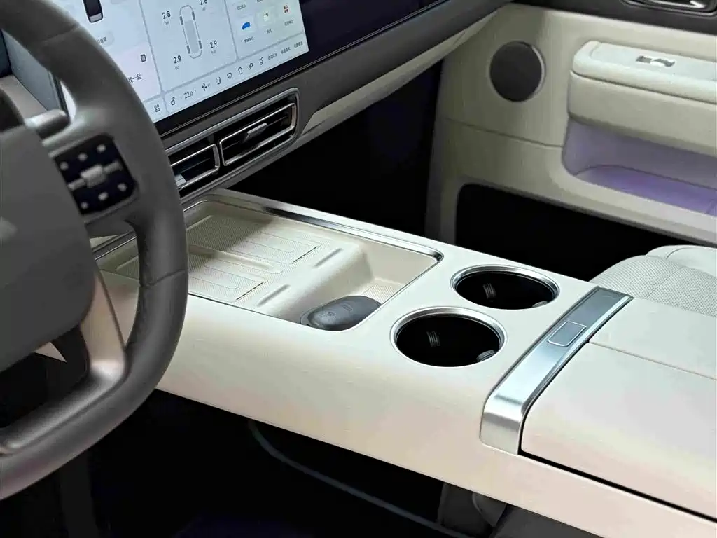Li Auto Li MEGA — миниатюра 12