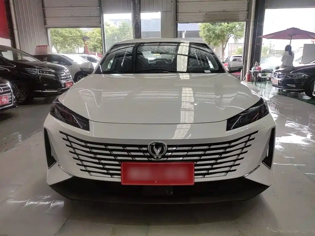 Changan Eado 2025 1.5T 500Bar Luxury