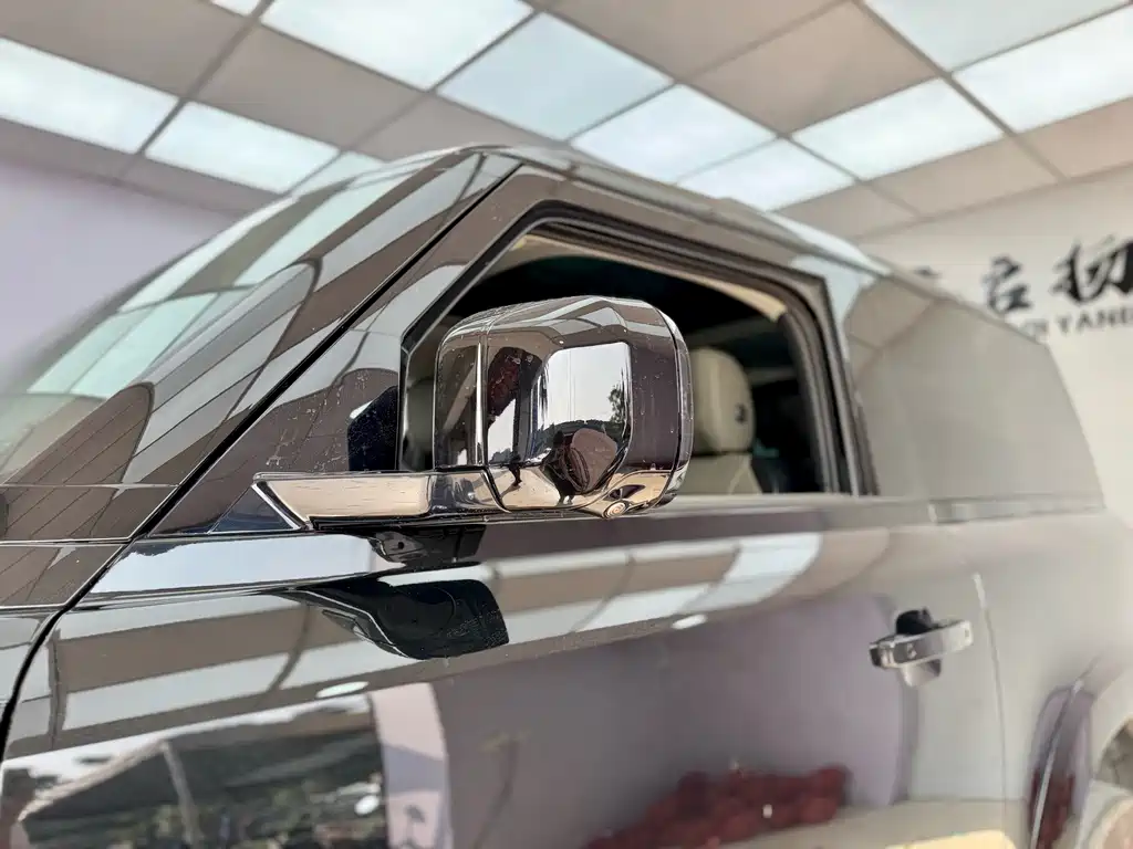 Land Rover Defender — миниатюра 6