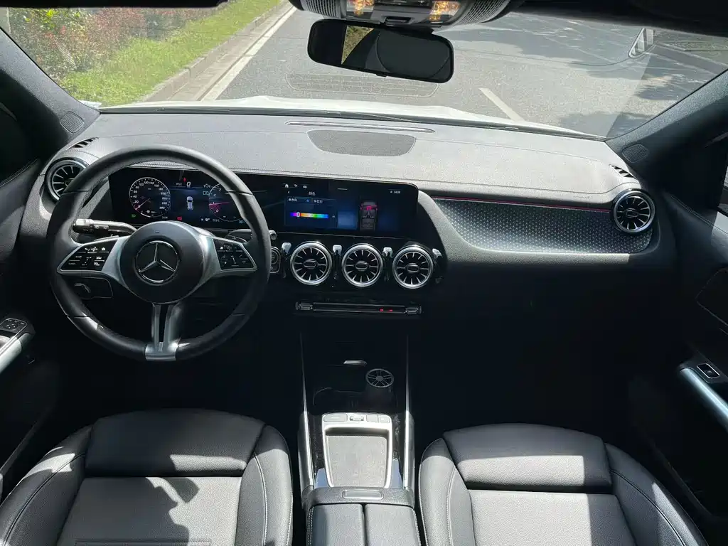Mercedes-Benz GLA — миниатюра 7
