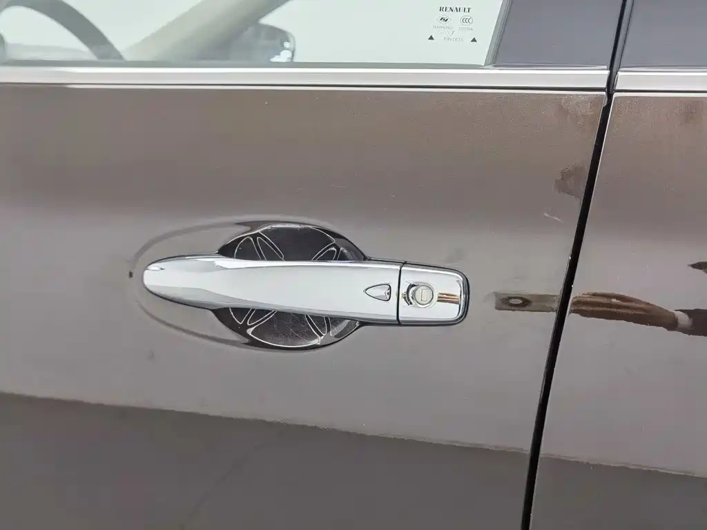 Renault Koleos — миниатюра 18
