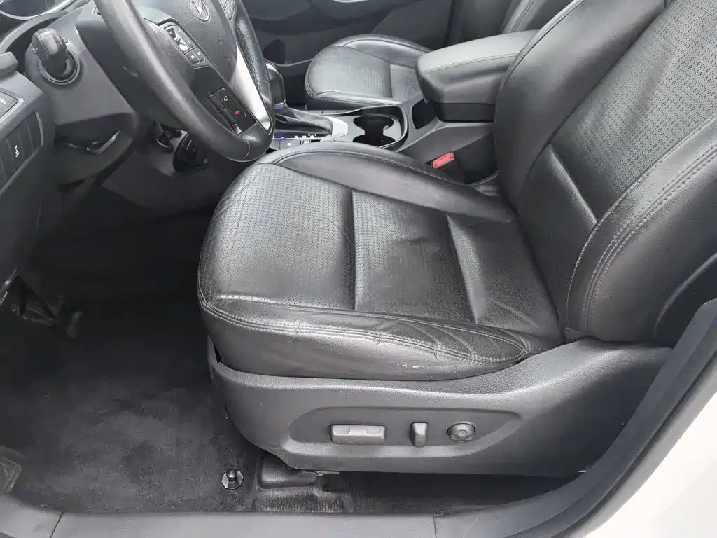 Hyundai Santa Fe — миниатюра 20