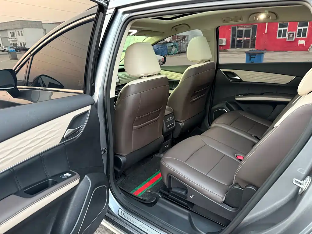 BYD MAX New Energy — миниатюра 14