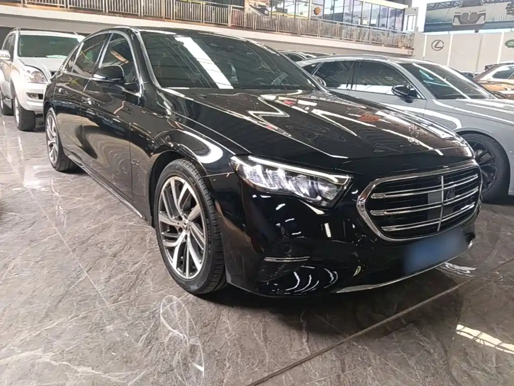 Mercedes-Benz E-Class — миниатюра 4