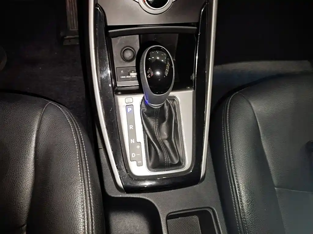 Hyundai Elantra Langdong — миниатюра 14