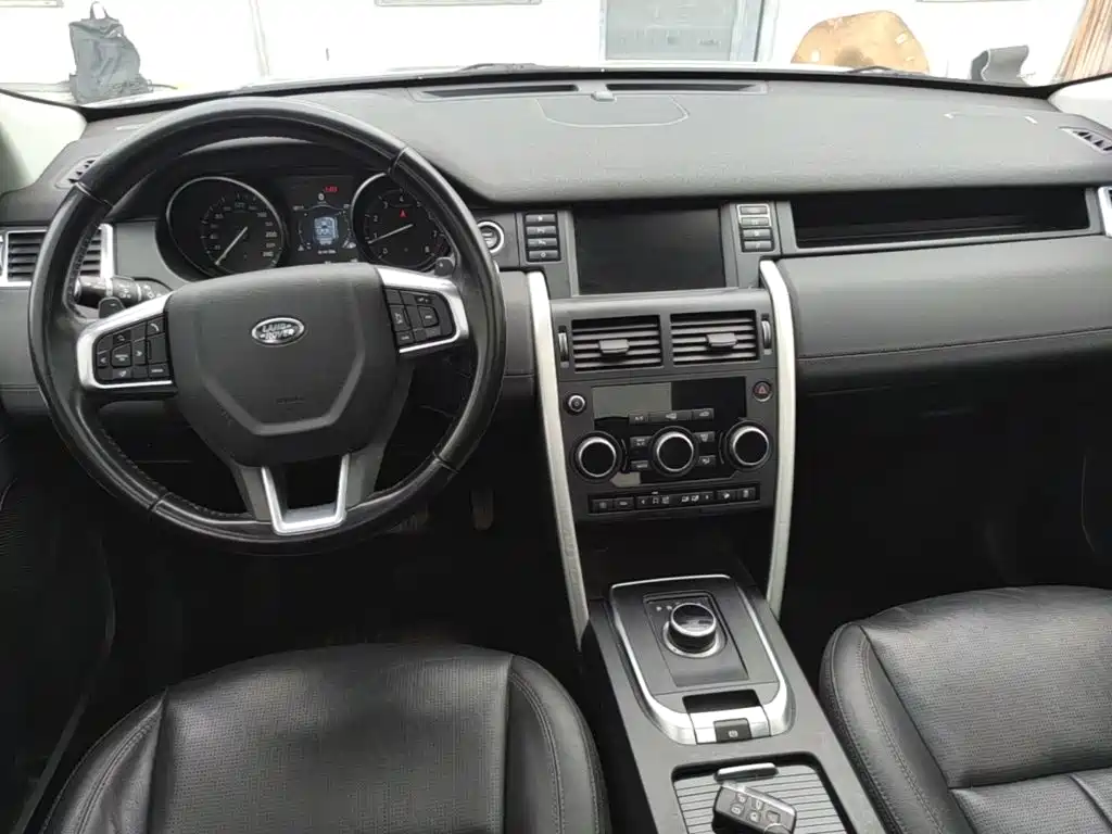 Land Rover Discovery Sport — миниатюра 10
