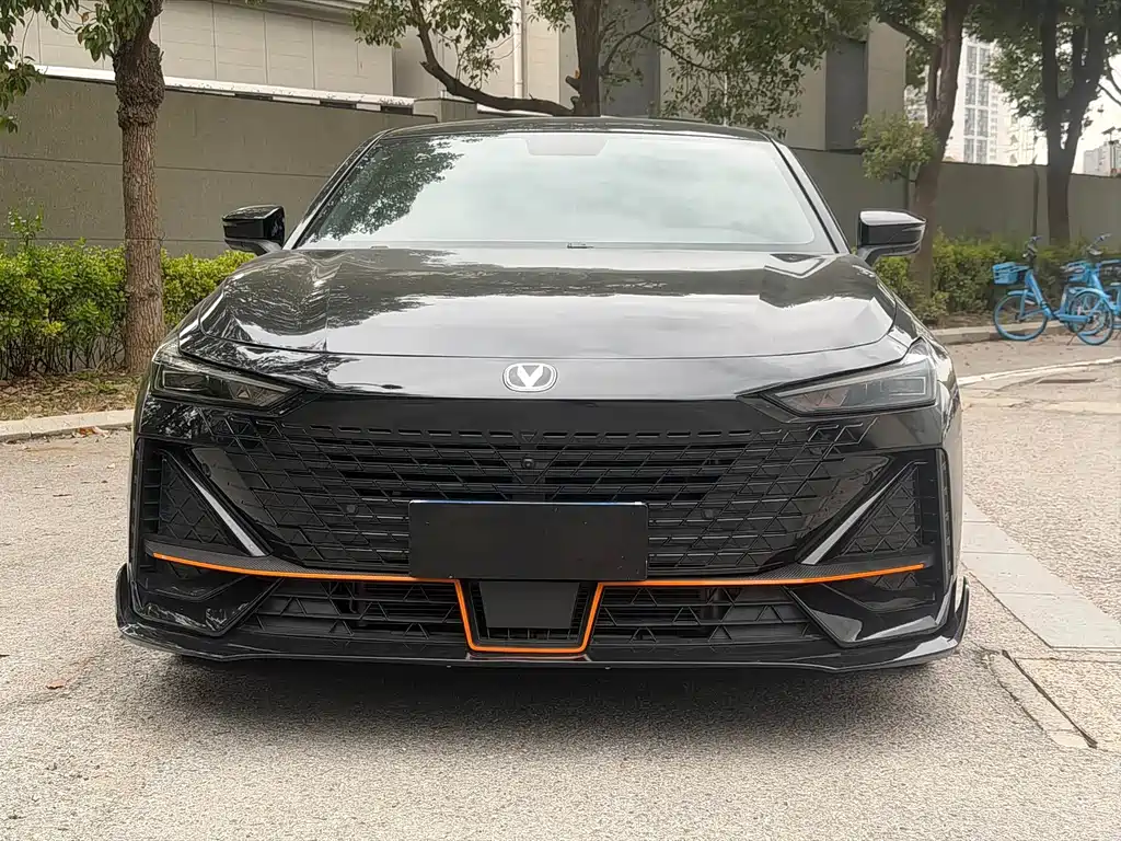 Changan UNI-V 2023 1.5T Sport