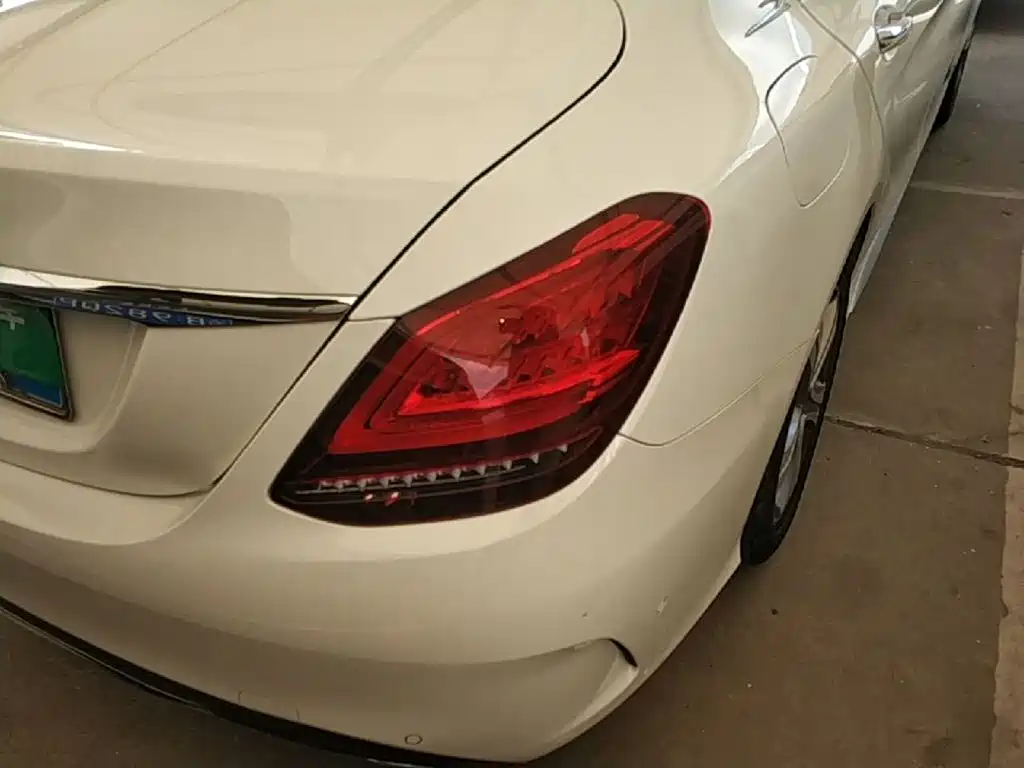 Mercedes-Benz C-Class — миниатюра 8