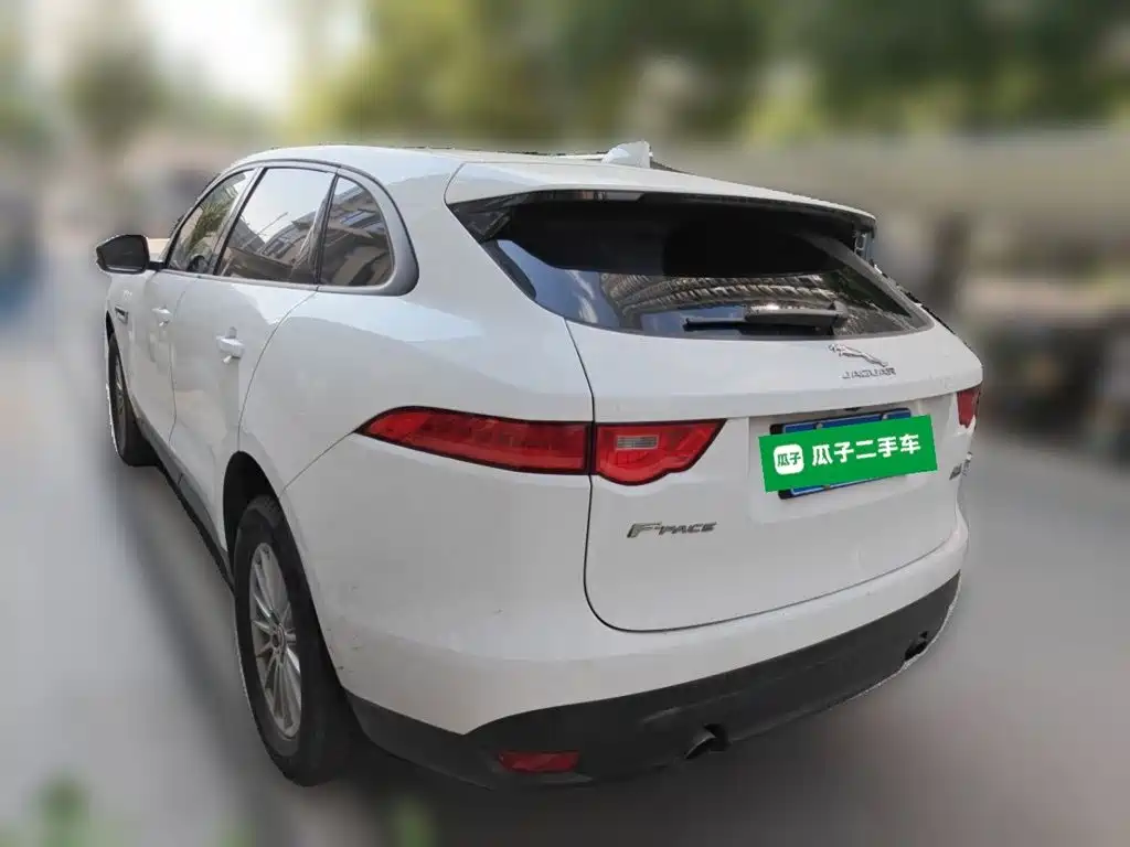 Jaguar F-PACE — миниатюра 4