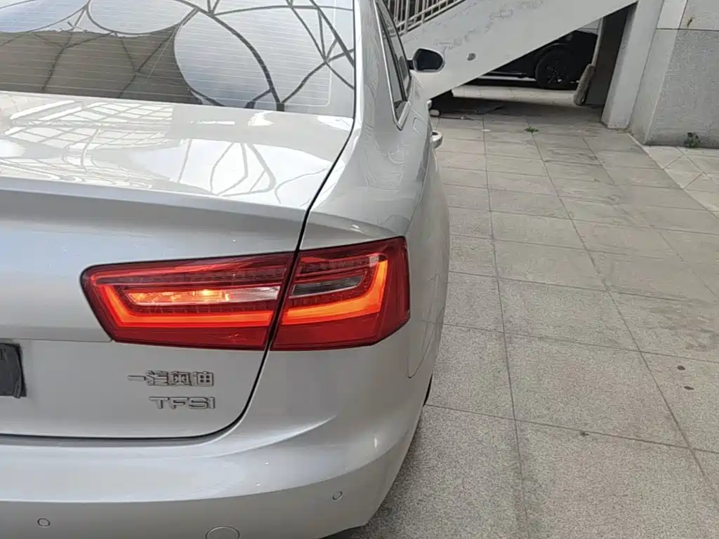 Audi A6L — миниатюра 8