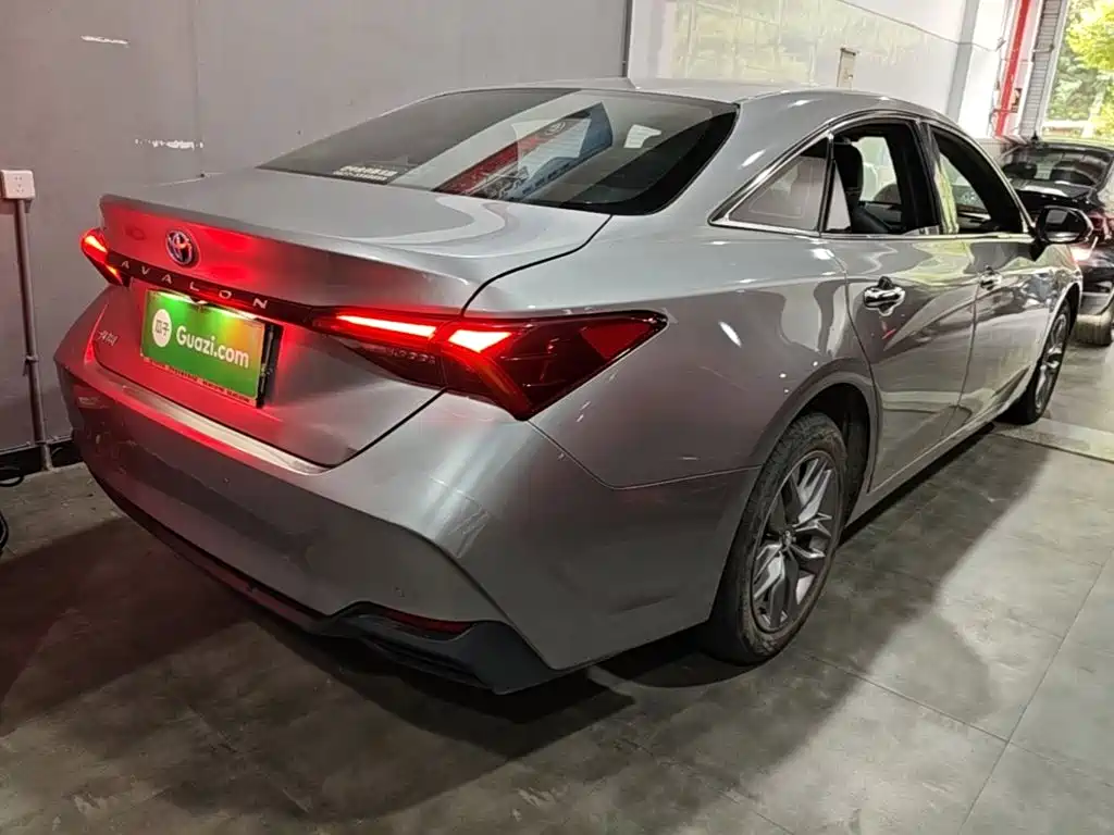 Toyota Avalon — миниатюра 7