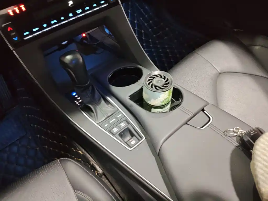 Toyota Avalon — миниатюра 14