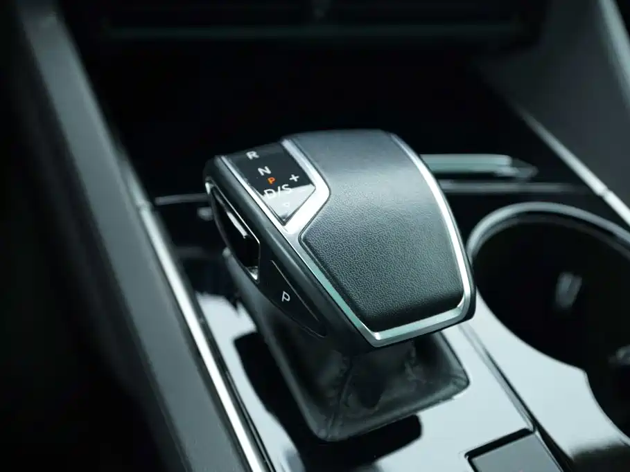 Volkswagen Touareg — миниатюра 8