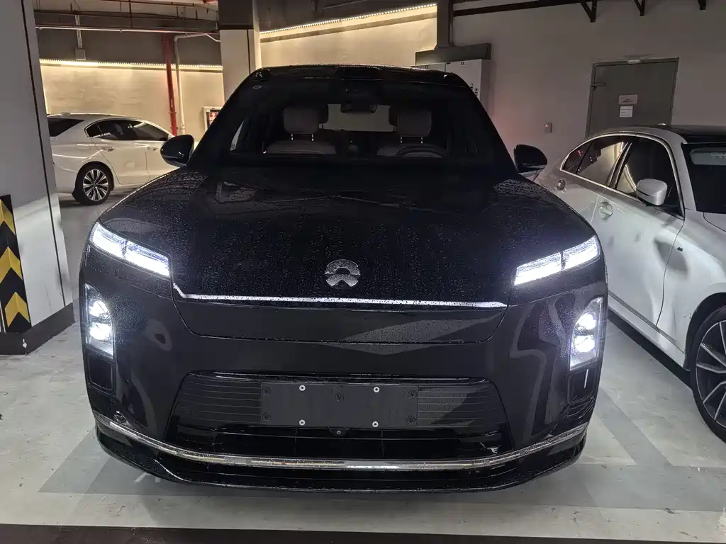NIO ES8 2026 мест Executive Luxury