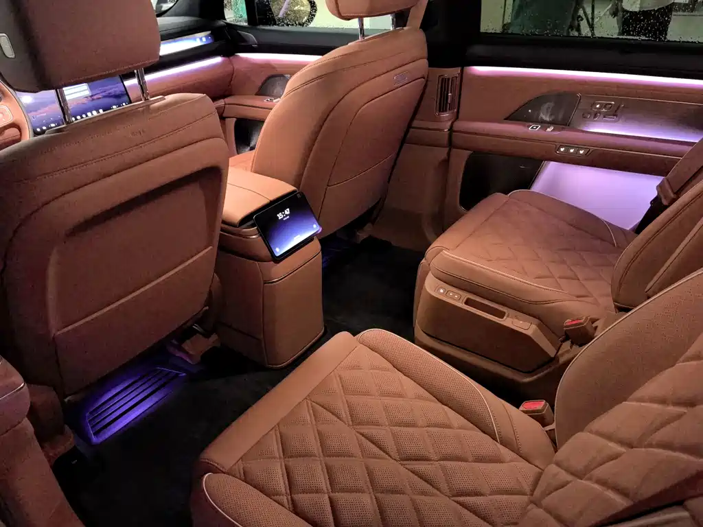NIO ES8 2026 мест Executive Luxury