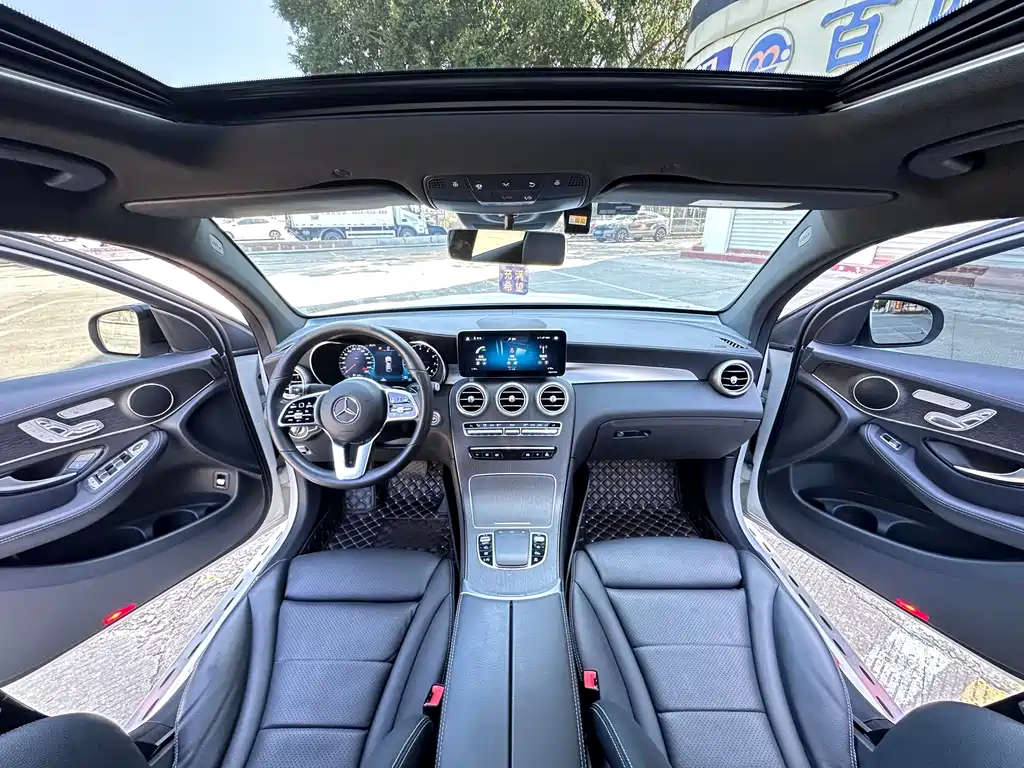 Mercedes-Benz GLC 2020 GLC 300 4MATIC SUV