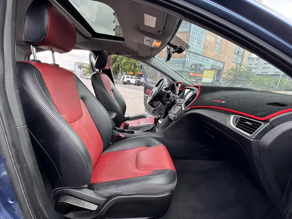Chery Arrizo 5 1.5L CVT Luxury Edition, фото 17