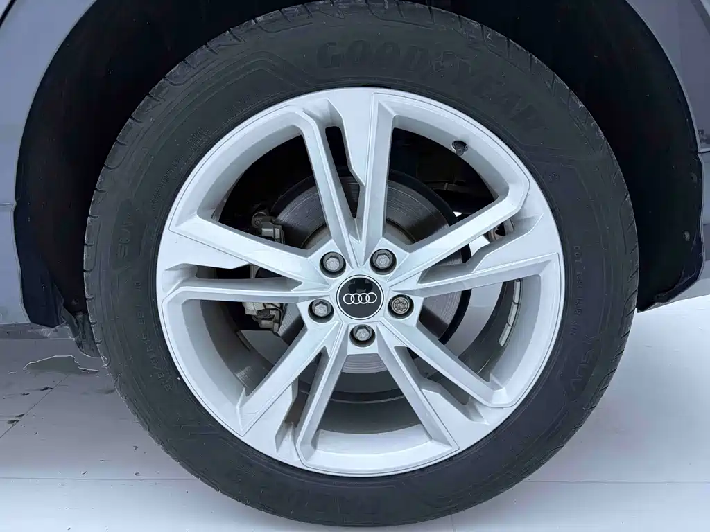 Audi Q3 — миниатюра 15