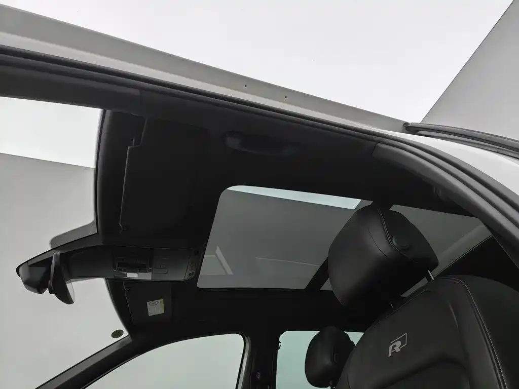 Volkswagen Tiguan — миниатюра 14