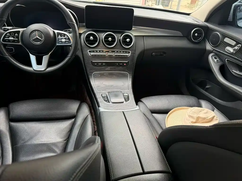 Mercedes-Benz C-Class — миниатюра 9