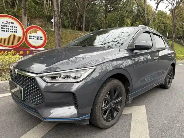 BYD  E2 2019