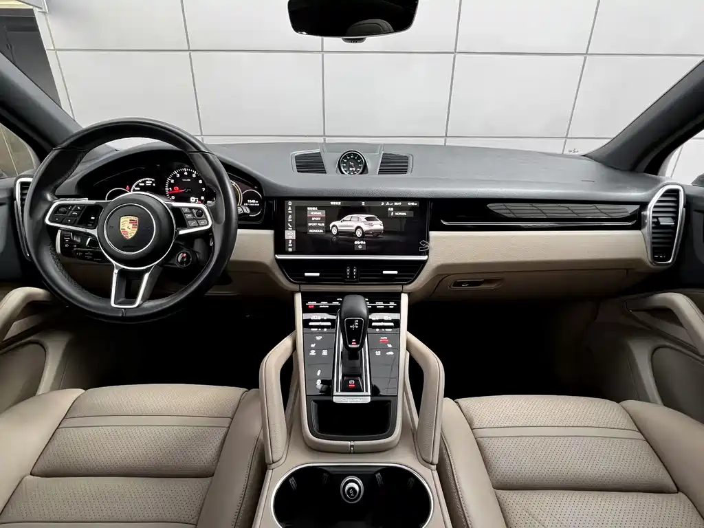Porsche Cayenne — миниатюра 15