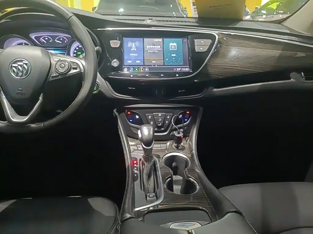 Buick Envision Plus — миниатюра 9