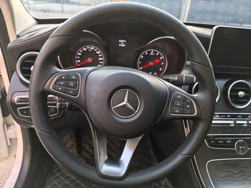 Mercedes-Benz C-Class — миниатюра 17