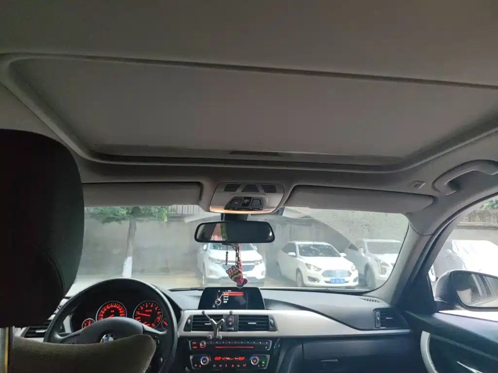 BMW 3 Series — миниатюра 9