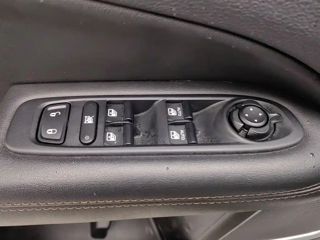 Jeep Compass — миниатюра 9