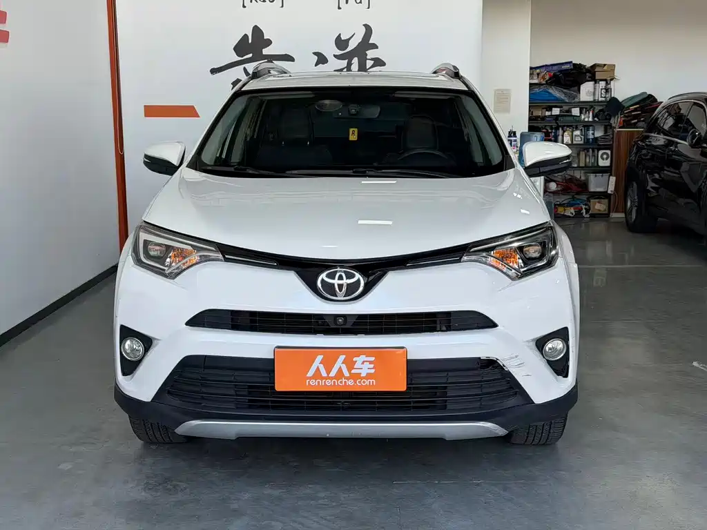 Toyota RAV4 — миниатюра 2