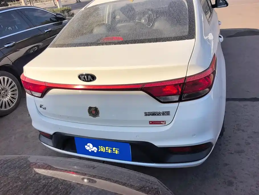 KIA K2