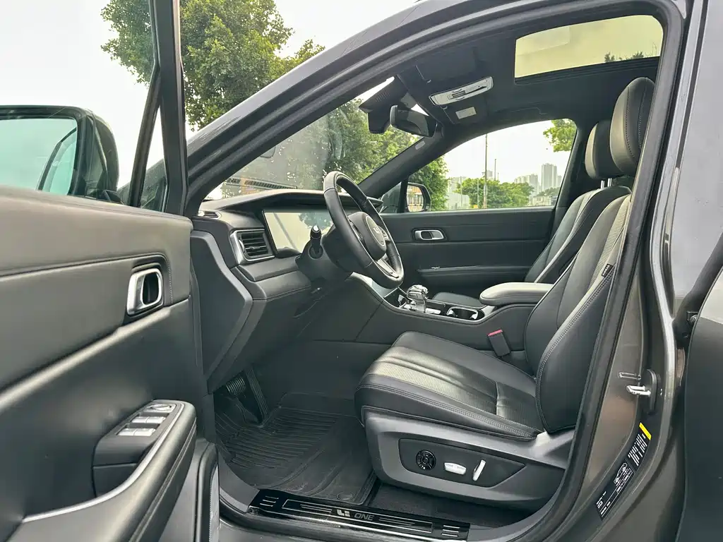 Li Auto Li ONE — миниатюра 8