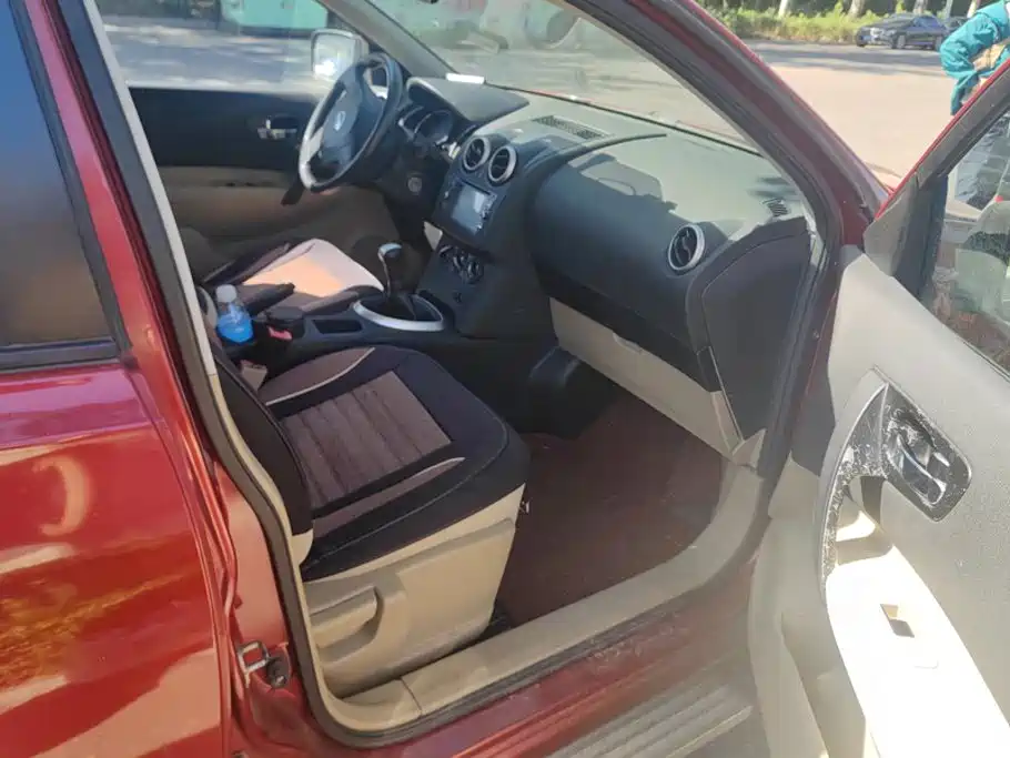 Nissan Qashqai — миниатюра 8