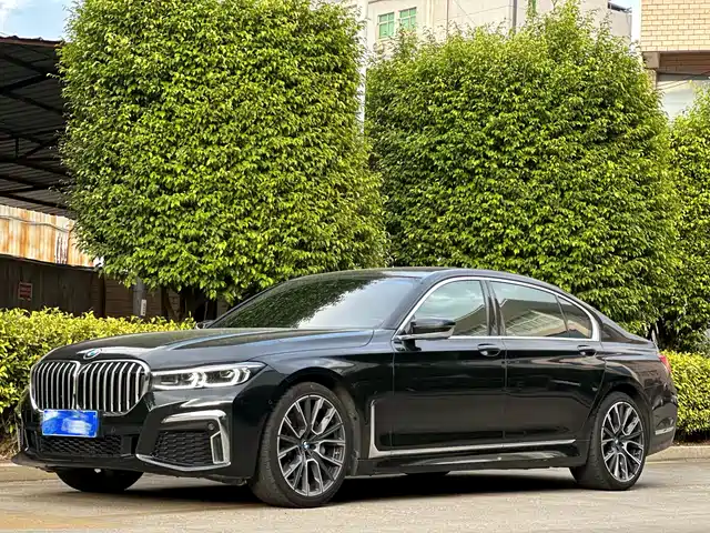 BMW 7 SERIES