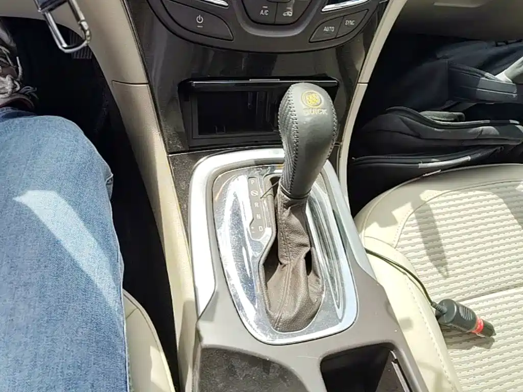 Buick Regal — миниатюра 14
