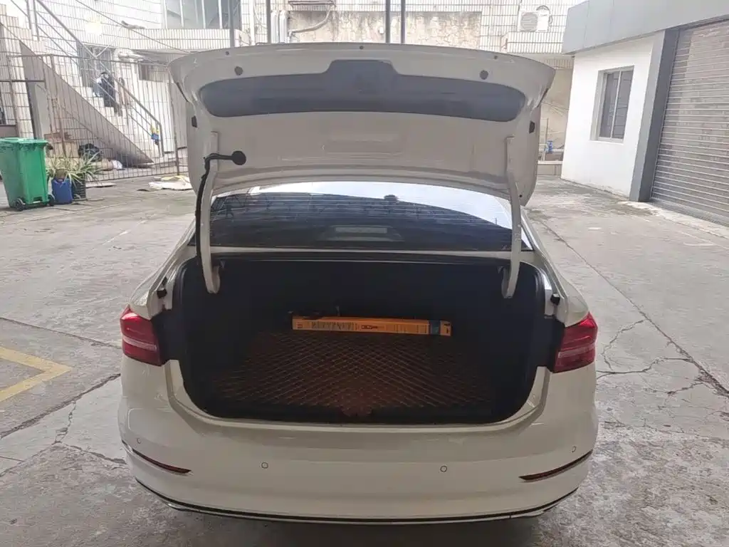 Volkswagen Lavida — миниатюра 15