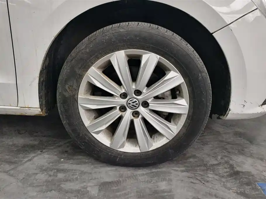 Volkswagen Bora 2019 1.5L AT Fashion VI
