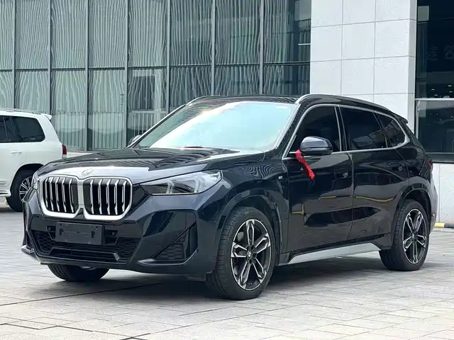 BMW  X1 2023