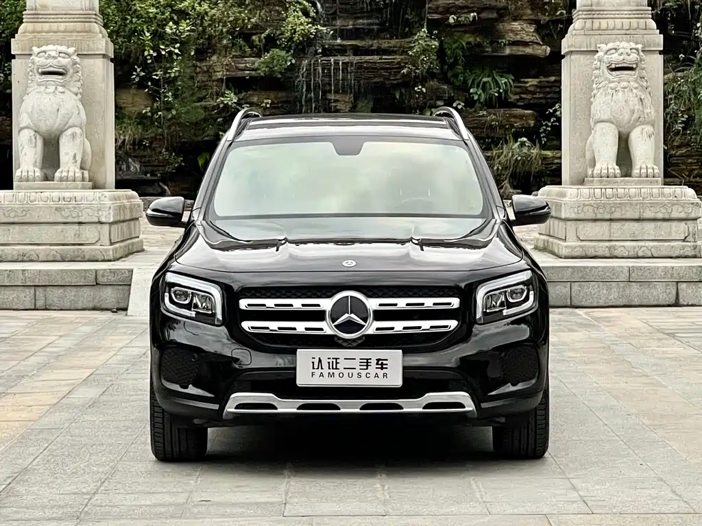MERCEDES-BENZ GLB