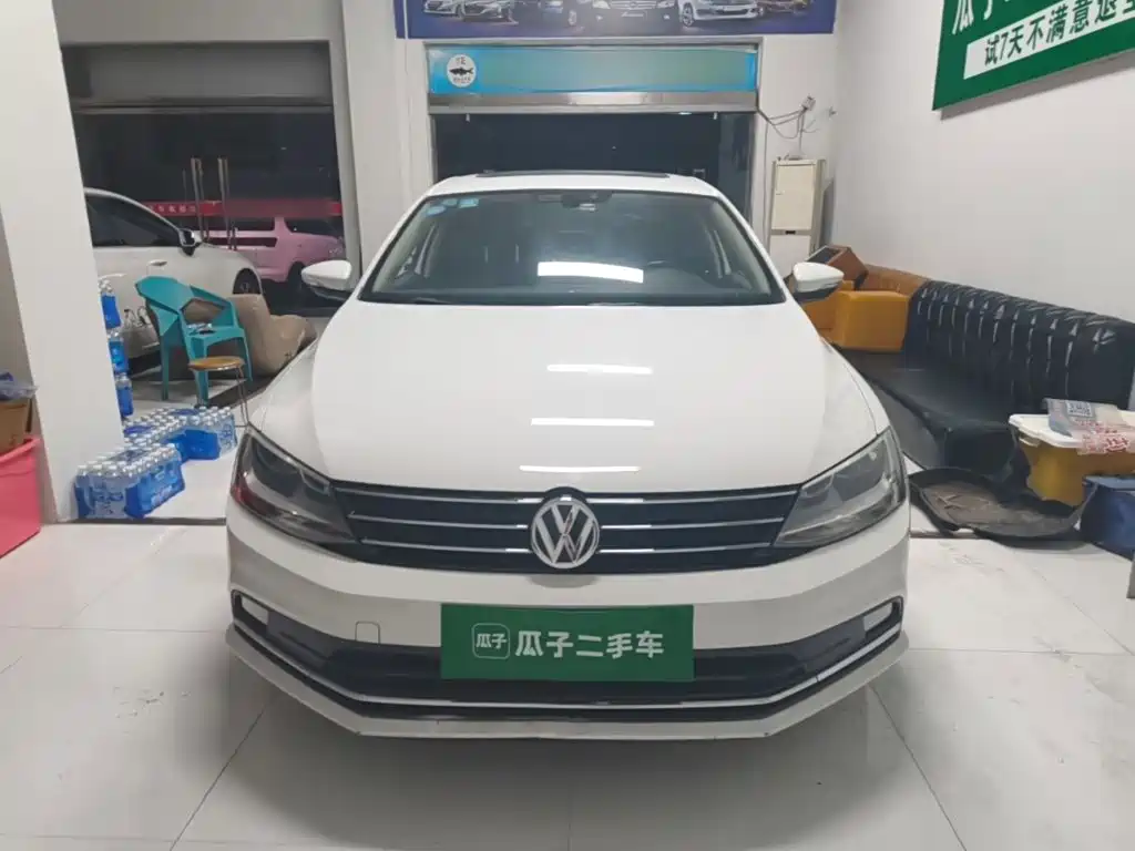 Volkswagen Sagitar — миниатюра 3