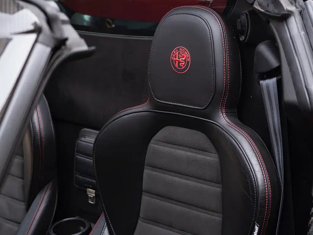 Alfa Romeo 4C — миниатюра 16